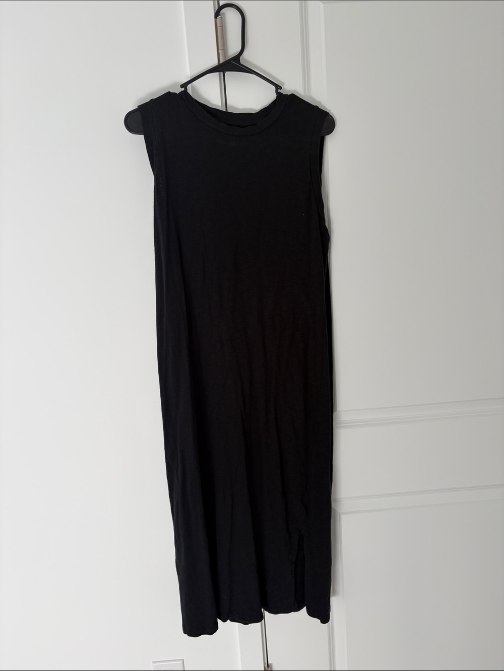 Universal Thread Black Sleeveless Midi Dress